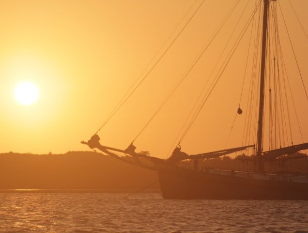 het schip ten anker voor Vlieland