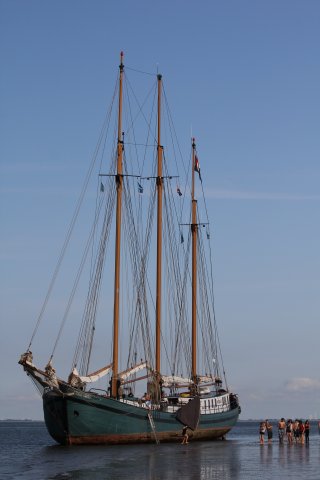 het schip in een privé-haven